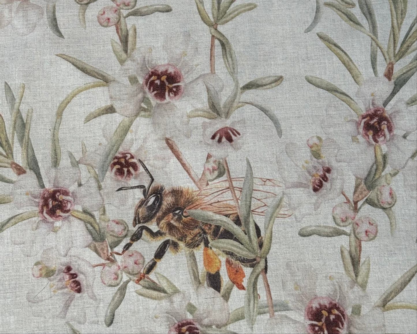 BEES and KANUKA LINEN TEA TOWEL